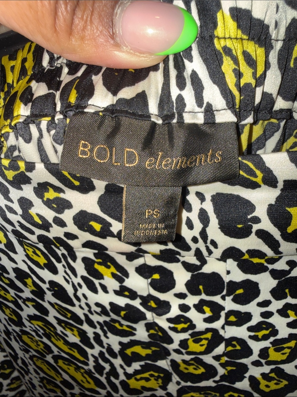 BOLD elements Yellow and Black Leopard Print Women's Set - Picture 8 of 8
